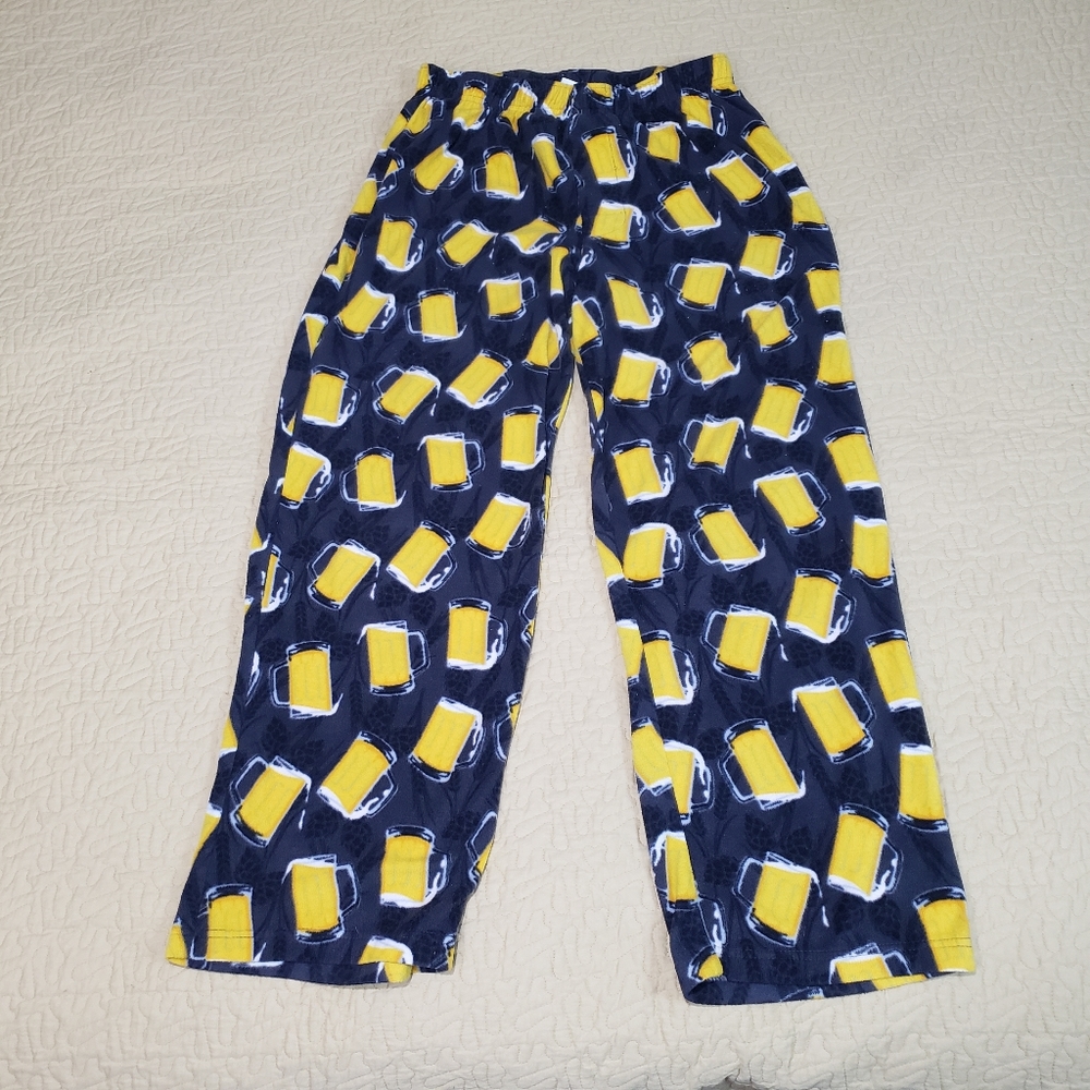 Beer:30 pajamas size M